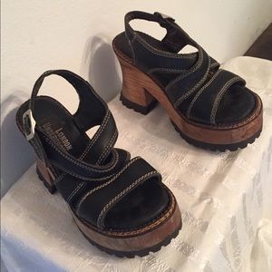 London Underground Heeled Sandals